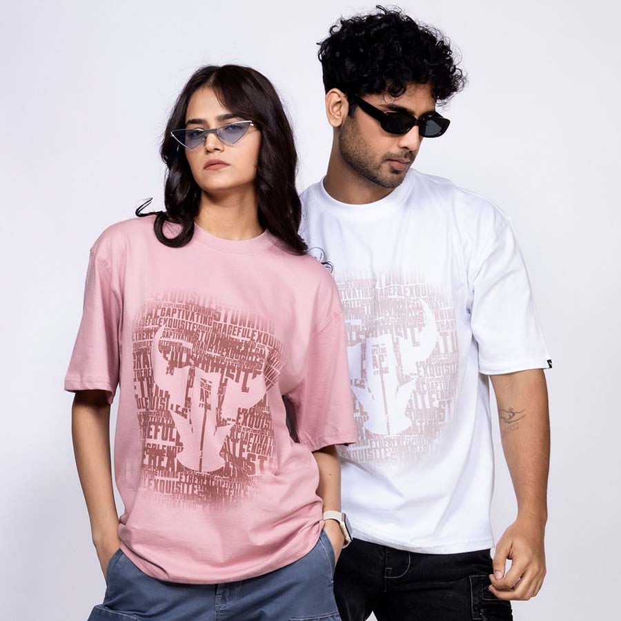 'Bull Typo' Unisex Oversized Graphic Tee - House Of Hustlers