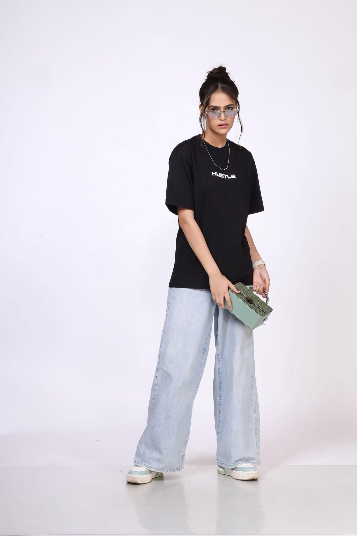 'Hustle' Black Unisex Oversized Tee - House Of Hustlers